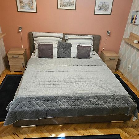 Habos Isler Apartman 16 Szolnok Bagian luar foto