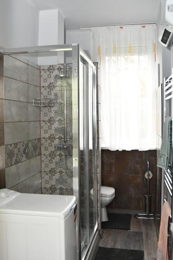 Habos Isler Apartman 16 Szolnok Bagian luar foto